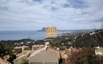 Precioso y acogedor chalet adosado de esquina en Altea Hills.